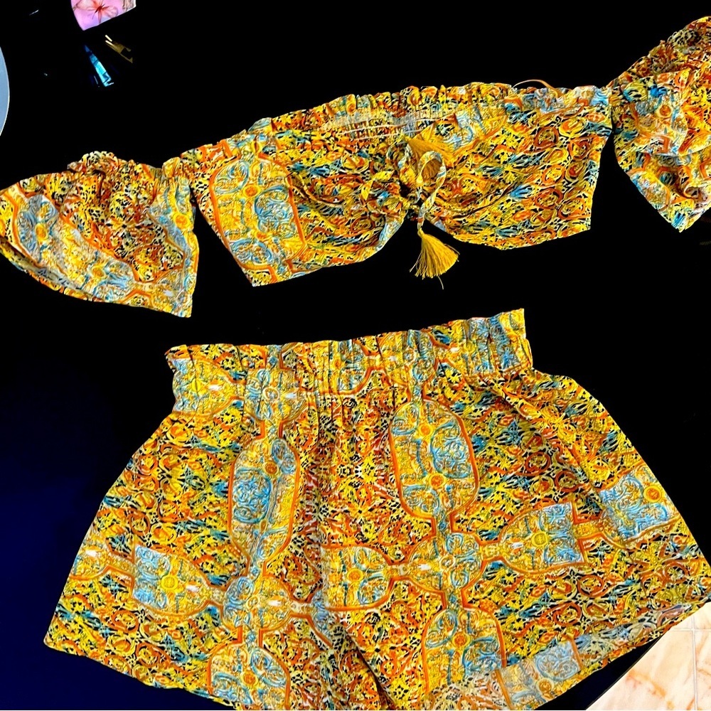 2 Piece Set Custom Made Multicolored Size M - image 5